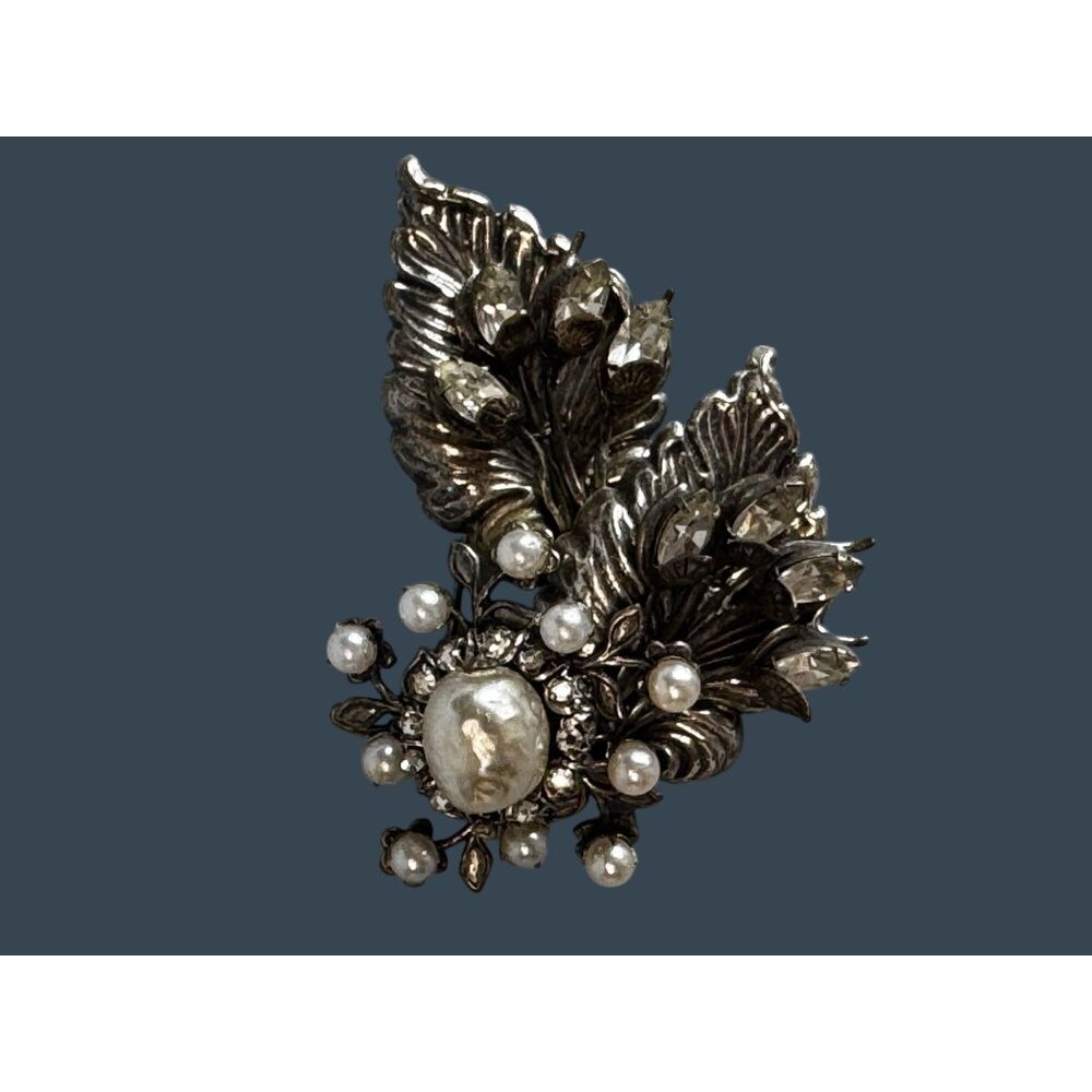 Miriam Haskell Leaf Spray Baroque Pearl Clear Rhinestone Brooch 3" x 2 1/4" - Picture 2 of 7